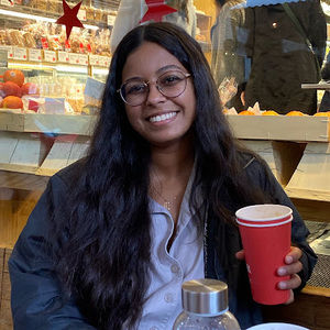 Meet your Posher, Leya